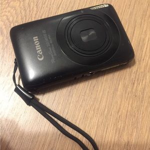 Canon PowerShot SD1400 IS Digital ELPH (Black)